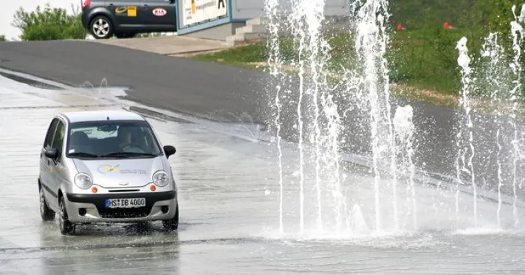 LfK und BGW veranstalten im Sommer den 2. NRW-Fahrsicherheitstag für Pflegedienste Bild: LfK und BGW veranstalten im Sommer den 2. NRW-Fahrsicherheitstag für Pflegedienste