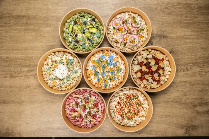 Neueröffnung in Berlin: 85 Grad Simmer Kitchen bringt mit extravaganten Toppings Manti auf ein neues Level! Bild: Neueröffnung in Berlin: 85 Grad Simmer Kitchen bringt mit extravaganten Toppings Manti auf ein neues Level!