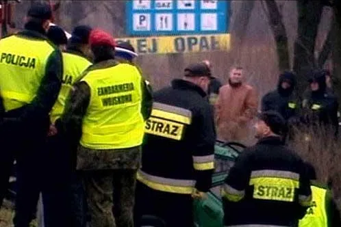 Vermisste polnische Polizisten tot aus Fluß gezogen Bild: Vermisste polnische Polizisten tot aus Fluß gezogen