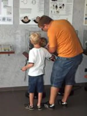 Bild: Museum AUTOVISION macht seit 10 Jahren Schule - Ausbau soll Ingenieurmangel begegnen