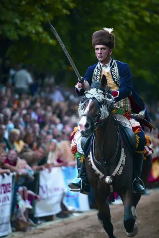 Bild: Sommer an der Adria: Ritterspiele und Säbelrasseln