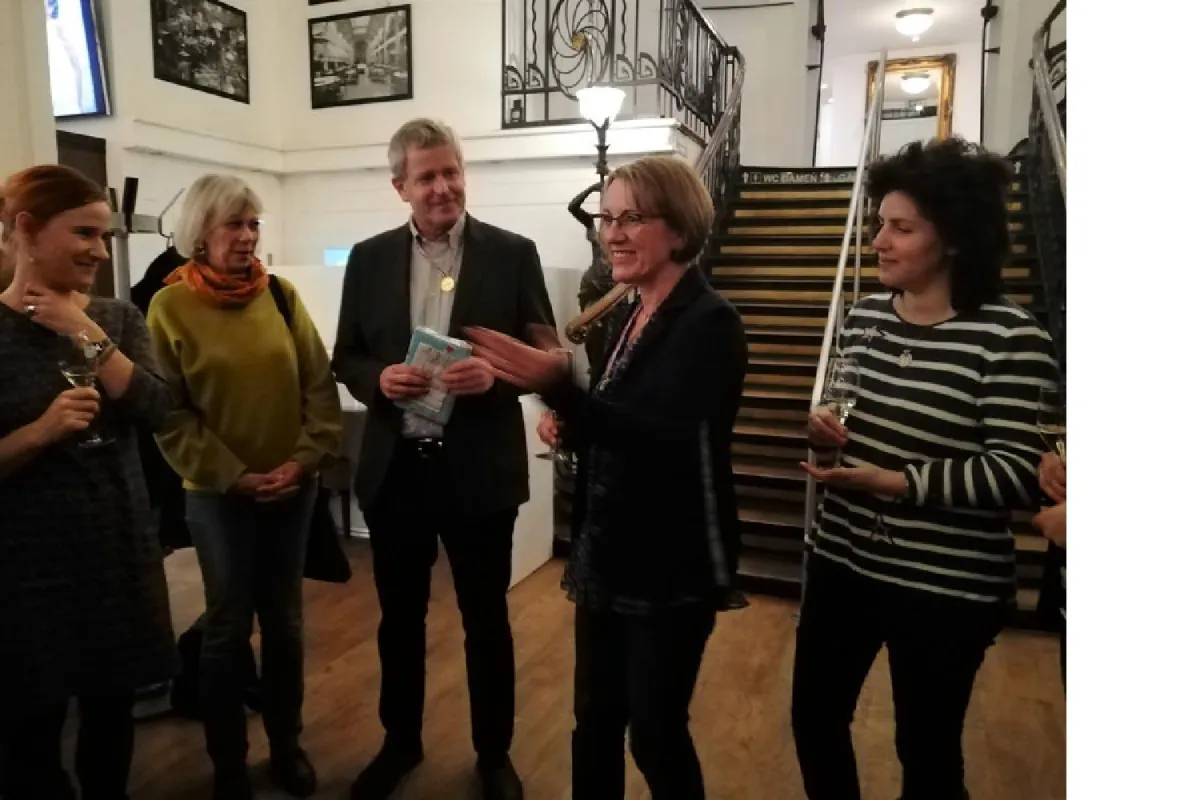 Foto: Hochschule Koblenz - v.l.n.r.: Prof. Dr. Kathinka Beckmann, Sylvia Herzog, Prof. Dr. Wolfgang