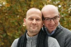 Bild: NEU in Berlin: Speed Dating für single Gays und Lesben Ü30