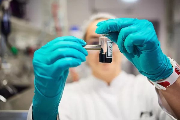 Bild: Weltkrebstag: EU investiert Millionen in die Zukunft der Krebsmedizin