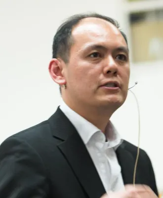 Bild: Asiatischer Energiespender: Business Qigong