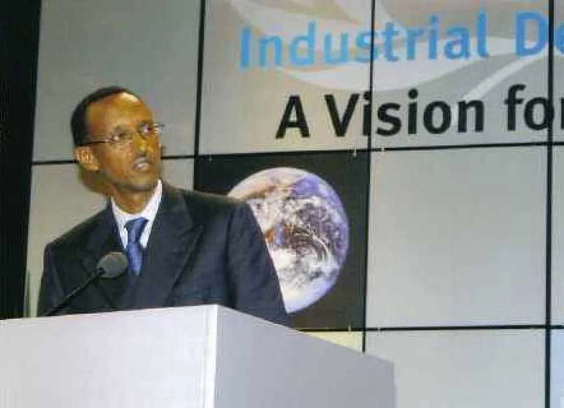 Bild: Der ruandische Staatspräsident Paul Kagame bei der UNIDO-Konferenz in Wien.