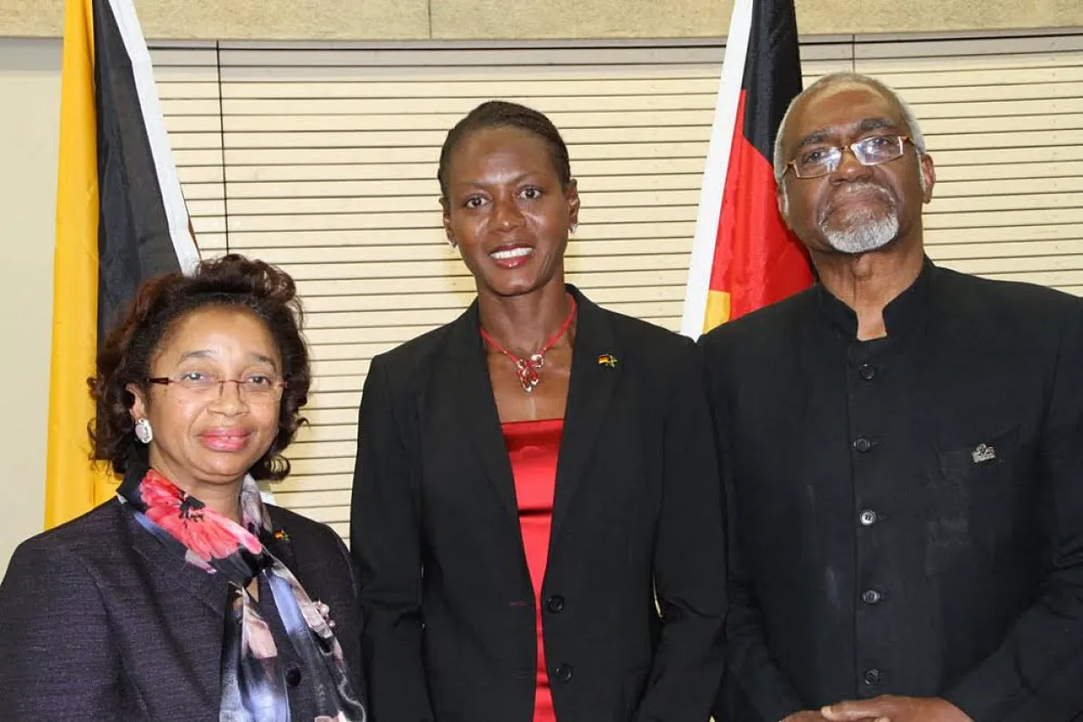 von links: H.E. Joy Wheeler, Merlene Ottey, Hon. Patrick Robinson