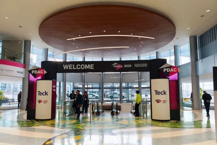 Bild: PDAC 2025 - GOLDINVEST berichtet direkt von der größten Minenmesse der Welt!