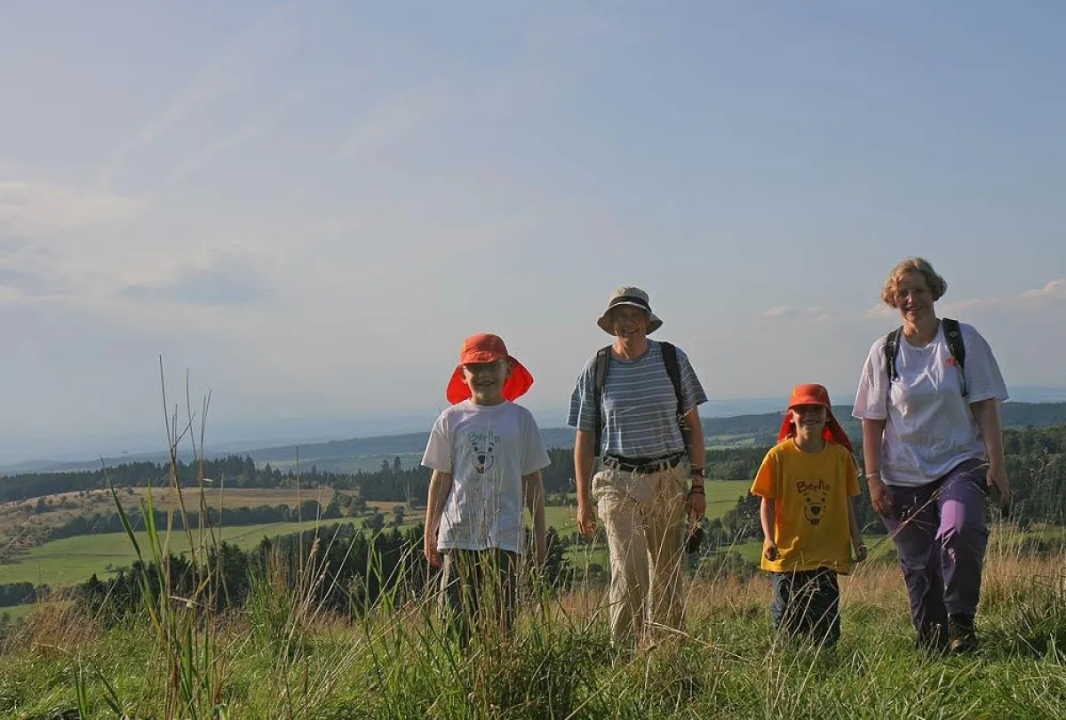 Der Höhenrundweg auf dem Hoherodskopf ist kurz und abwechslungsreich, daher bestens für Kinder geeignet