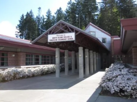 Bild: High School Kanada: Skifahren und Surfen an einem Tag auf Vancouver Island