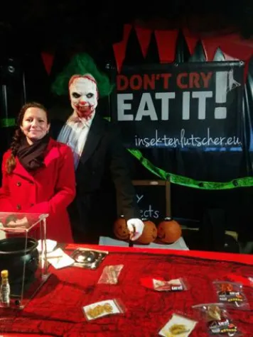 Essbare Insekten im Oktober 2015 im 'Movie Park Germany' Bild: Essbare Insekten im Oktober 2015 im 'Movie Park Germany'