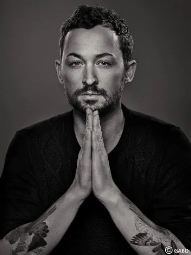 Bild: Marcel Ostertag präsentiert die Show 'RAIN' im Rahmen der Winter Fashion Week-Hotel Berlin, Berlin ist Partner
