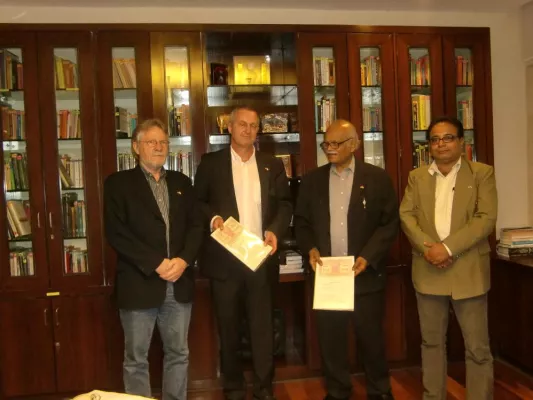 Bild: PG Systemtechnik unterschreibt Lizenzvertrag mit indischem Konzern