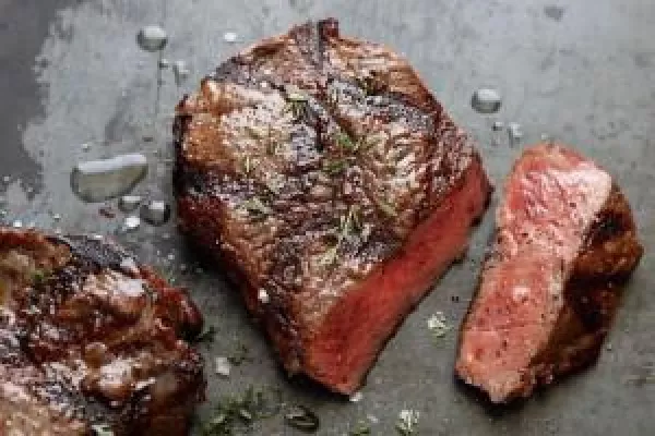 Bild: Schulte+Sohn: Das Weber-Steak zur Grillsaison 2014