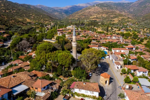 Bild: Bi̇rgi̇, das ausgezeichnete „beste touristische Dorf“ in Türki̇ye, treibt nachhaltigen Tourismus voran