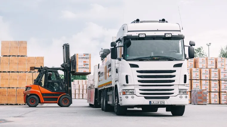 Mit Ziegel gegen den Mangel Bild: Mit Ziegel gegen den Mangel