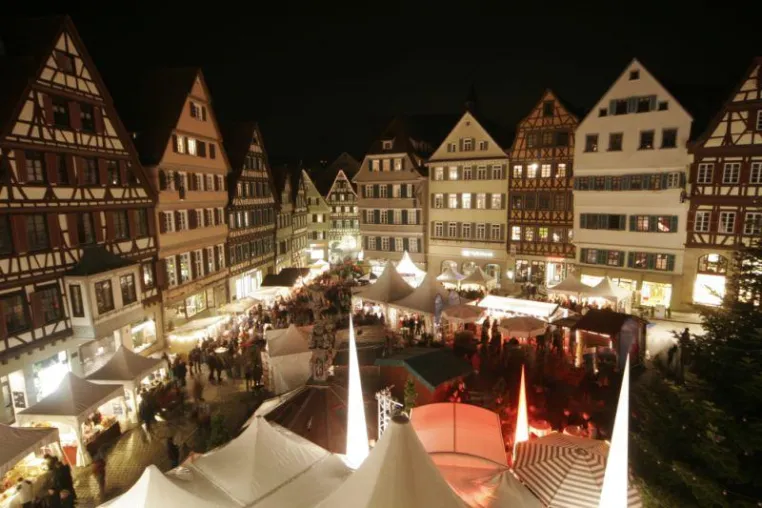 Trinkschokolade trifft auf grüne Milch der Region Bild: Trinkschokolade trifft auf grüne Milch der Region