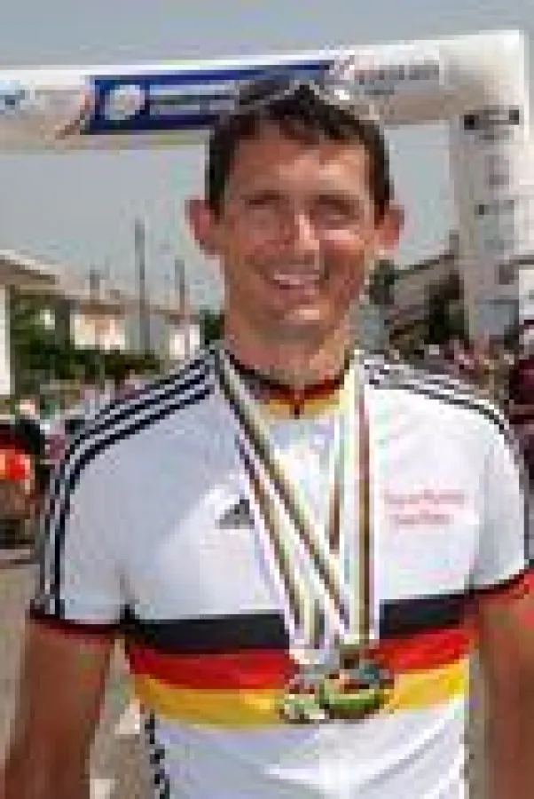 Radrennprofi Michael Teuber kämpft um Gold bei den Paralympics 2008.