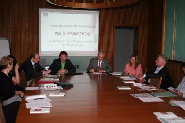 Bild: Aus- und Weiterbildung als aktuelle Herausforderung an der Hochschule Harz