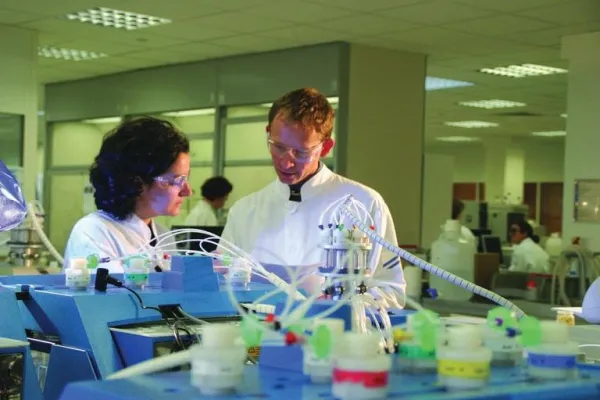 Bild: Cosmetic Valley im Garten Frankreichs