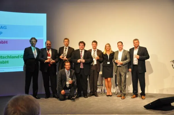 Bild: Controlware erhält "Best Performer Data Award 2011" von Alcatel-Lucent