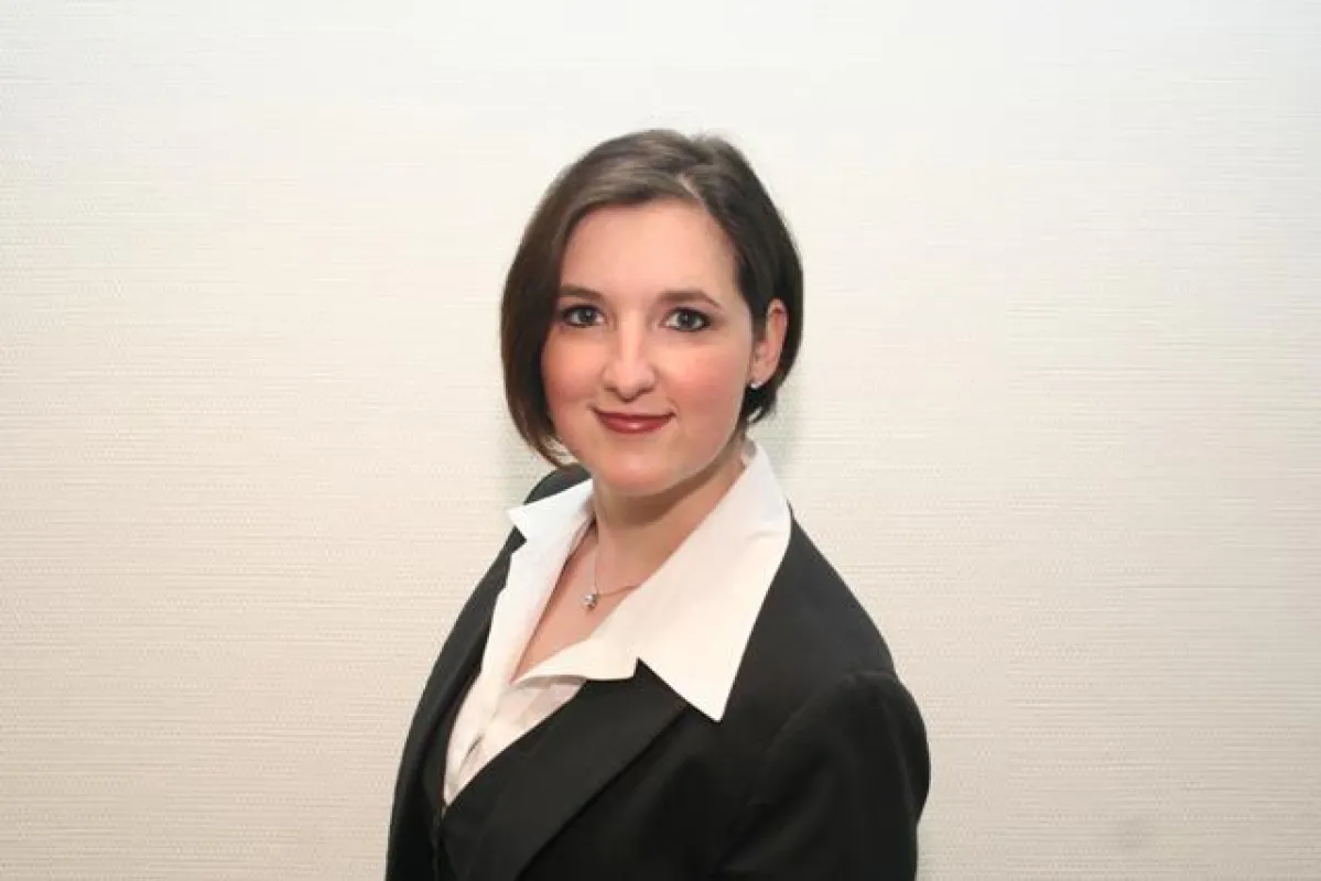 Sandra Schnur