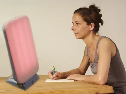 Bild: Collagen-Lichttherapiegeräte BeautyLite von DAVITA® für ein natürliches und sichtbares Anti-Aging der Haut