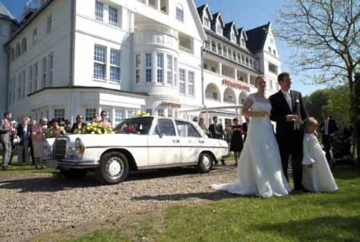 Bild: Traumhochzeit im Weißen Schloss am Meer