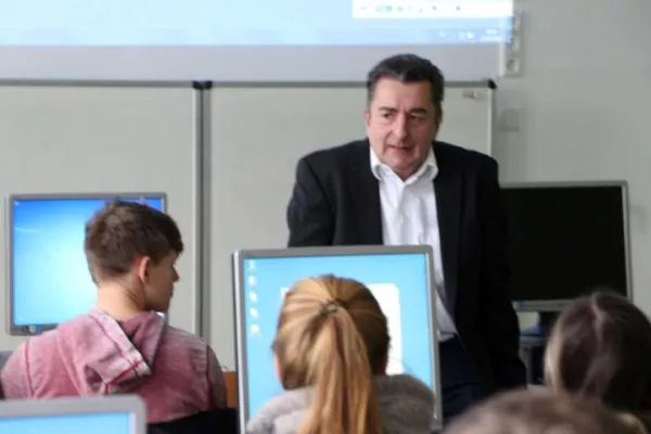 Bild: Software für das Gymnasium in Calbe