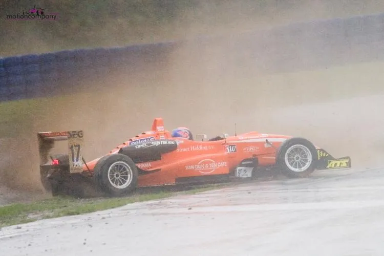 Bild: ATS Formel 3 - Cup: Top 10 Finale in der Börde - Punkte für Swiss Racing Team
