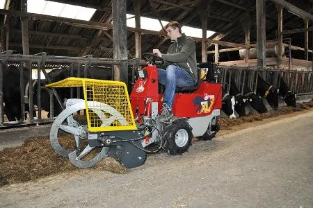 Mehr Power im Stall - Der neue Cleanmeleon 2 XL Bild: Mehr Power im Stall - Der neue Cleanmeleon 2 XL