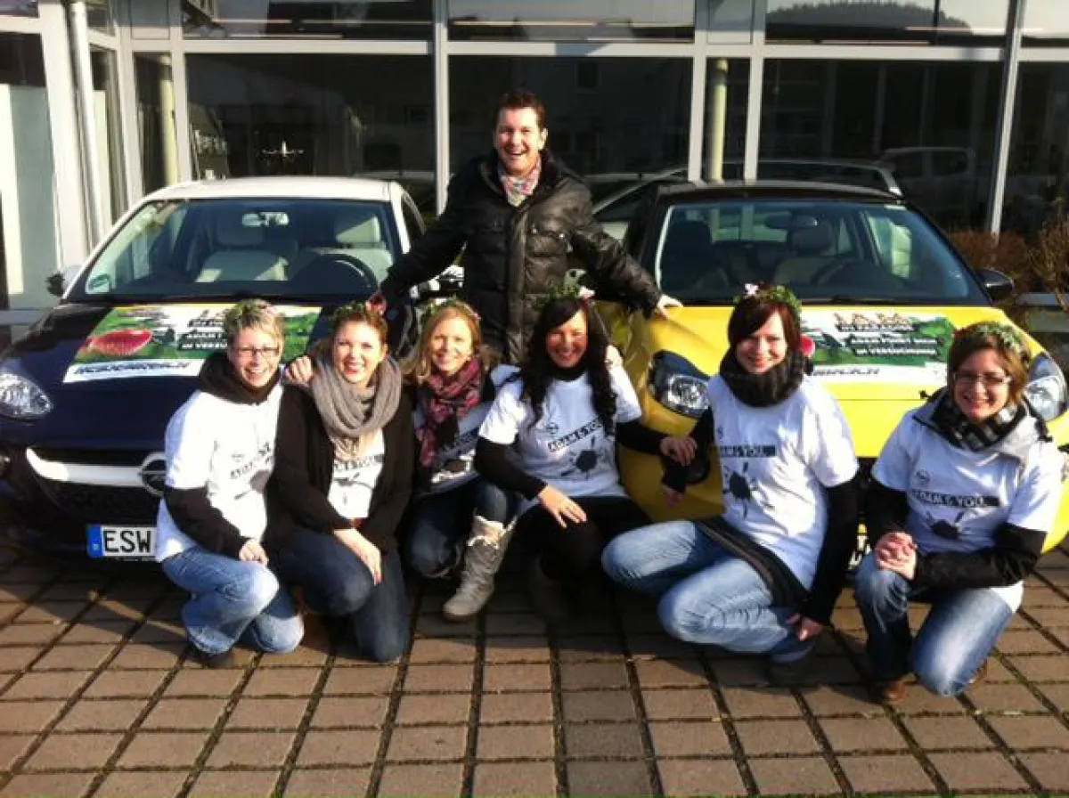 Das Heidenreich-Team kurz vor dem Start seiner großen Rosen-Tour.