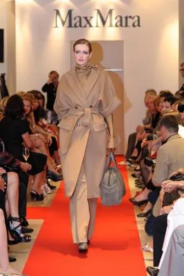 modekultur.info im September - Neue Looks von Max Mara und weitere Fashion News Bild: modekultur.info im September - Neue Looks von Max Mara und weitere Fashion News