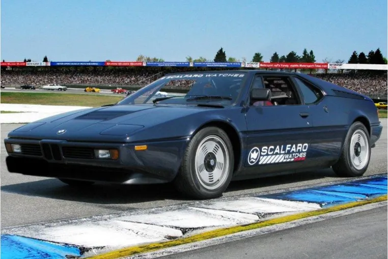 Scalfaro Uhren bedankt sich bei Karl-Heinz Kalbfell für eine erfolgreiche Klassik-Rennsaison 2010 Bild: Scalfaro Uhren bedankt sich bei Karl-Heinz Kalbfell für eine erfolgreiche Klassik-Rennsaison 2010