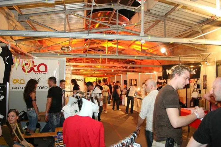 20 Jahre „DJMeeting“ – wichtigste nationale Fachmesse für DJs findet am 12.5 .in Dortmund zum 20. Mal statt Bild: 20 Jahre „DJMeeting“ – wichtigste nationale Fachmesse für DJs findet am 12.5 .in Dortmund zum 20. Mal statt