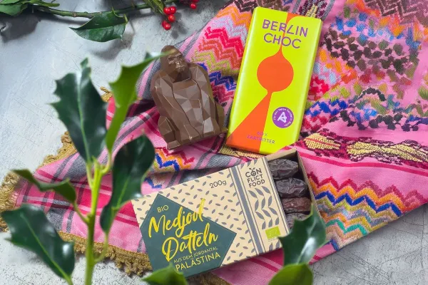 Die zehn fairsten Geschenkideen Berlins - Faire Weihnachten in der Markthalle Neun und online Bild: Die zehn fairsten Geschenkideen Berlins - Faire Weihnachten in der Markthalle Neun und online