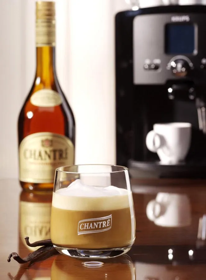 Eine Mischung, die nach einem guten Essen schmeckt: Kaffee mit dem weichen Chantré