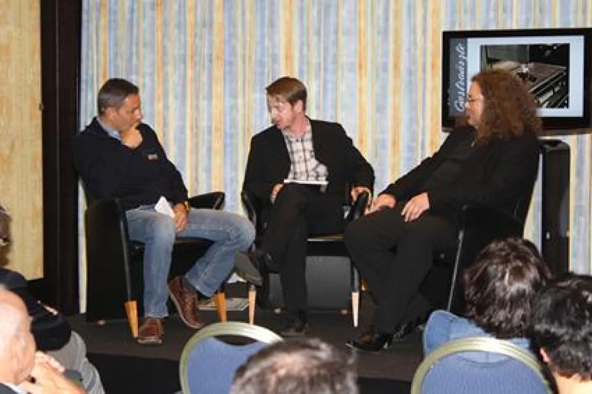 Ivo Pancheri und Peter Gaudenzi stellen sich den Fragen von Markus Koschuh