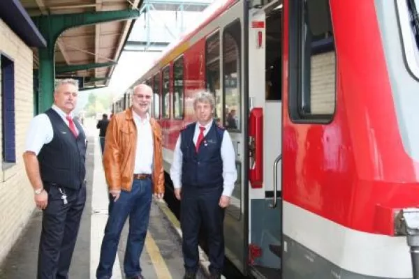 Bild: Neue Züge auf alter Strecke