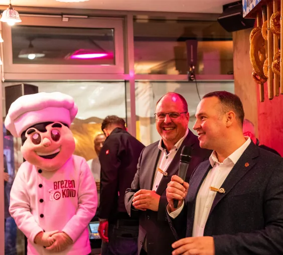 Bild: 10 Jahre Brezen Kolb: Jubiläumsparty mit Brezen, Gin, dem Brezen-Song und vielen Highlights