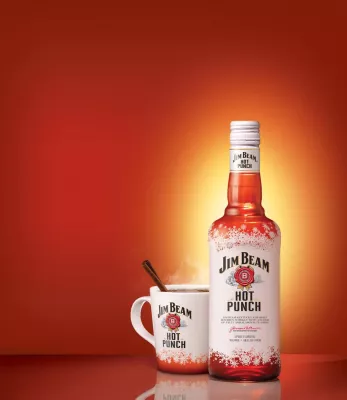 Bild: Jim Beam Hot Punch heizt das Wintergeschäft an