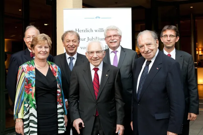 Bild: Müller-BBM feiert 50jähriges Firmenjubiläum mit Staatsminister Martin Zeil