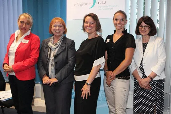 Bild: Die Frauenquote zeigt erste positive Wirkung Diskussion bei Talk-Veranstaltung des Vereins erfolgsfaktor FRAU