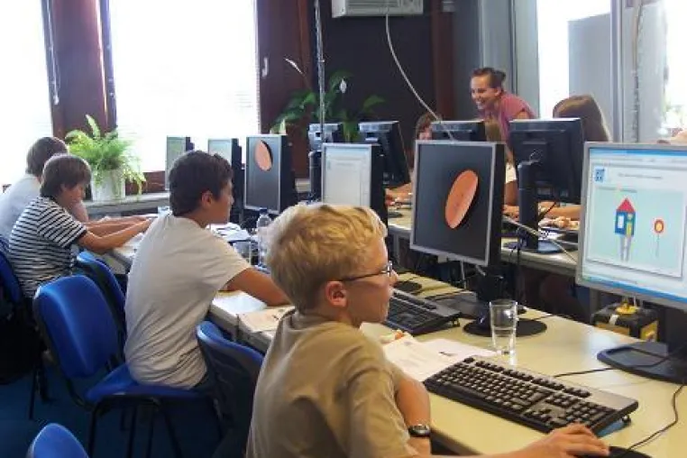 Bild: Das Logistik Lernzentrum bietet zum zweiten Mal Weiterbildungsprogramme in den Sommerferien an