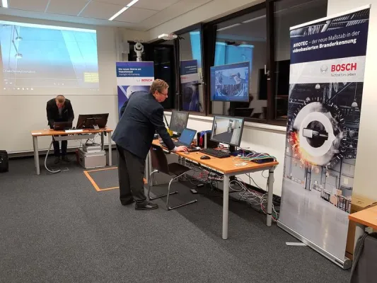 Bild: Premiere: Die NBS Northern Business School bei der "Nacht des Wissens" in Hamburg