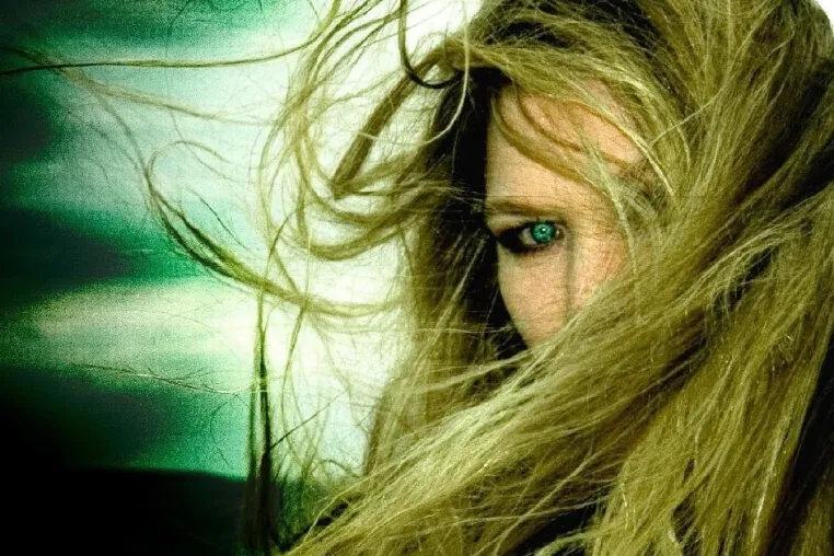 Bild: Die Ruhe vor dem Sturm ist vorbei: Juliane Werding auf Tour mit neuer CD, neuem Buch und ihrem ersten Hörbuch