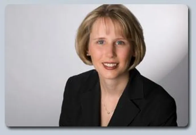 Bild: Angst vor der Weihnachtsfeier? – Knigge gibt Selbstvertrauen