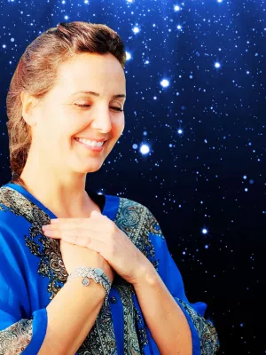 Bild: 10.000 Menschen meditieren für den Frieden - Katrin Loch leitet Metta-Meditation bei World Peace Meditation