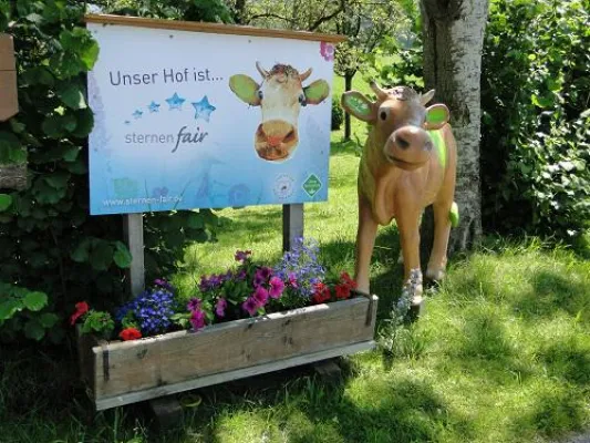 Bild: Teufelszeug Glyphosat - Warum die Milchbauern von „sternenfair“ gerne verzichten