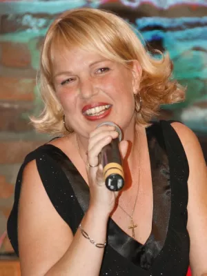 Andrea Huhn: Die vielseitige Künstlerin ist wieder dabei - Linus-Talentprobe, Karnevals-Special Bild: Andrea Huhn: Die vielseitige Künstlerin ist wieder dabei - Linus-Talentprobe, Karnevals-Special